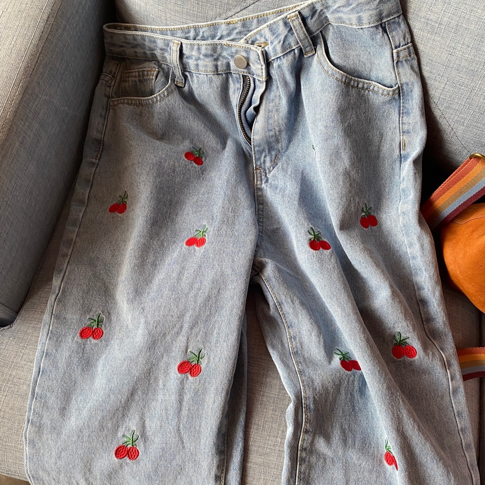 Cherry embroidered jeans